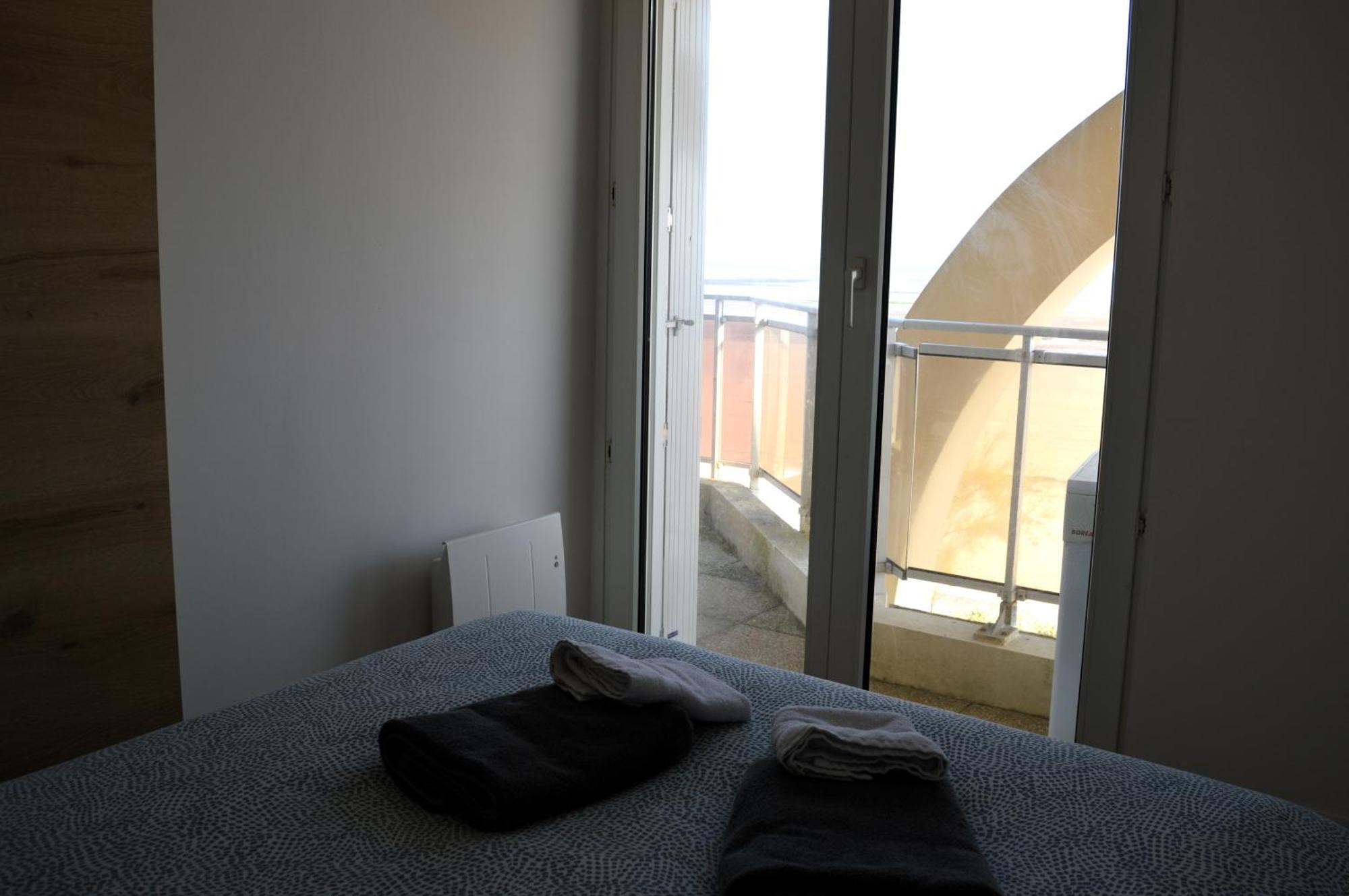 Mettons Les Voiles - Appt Vue Mer Avec Loggia Bernières-sur-Mer Εξωτερικό φωτογραφία