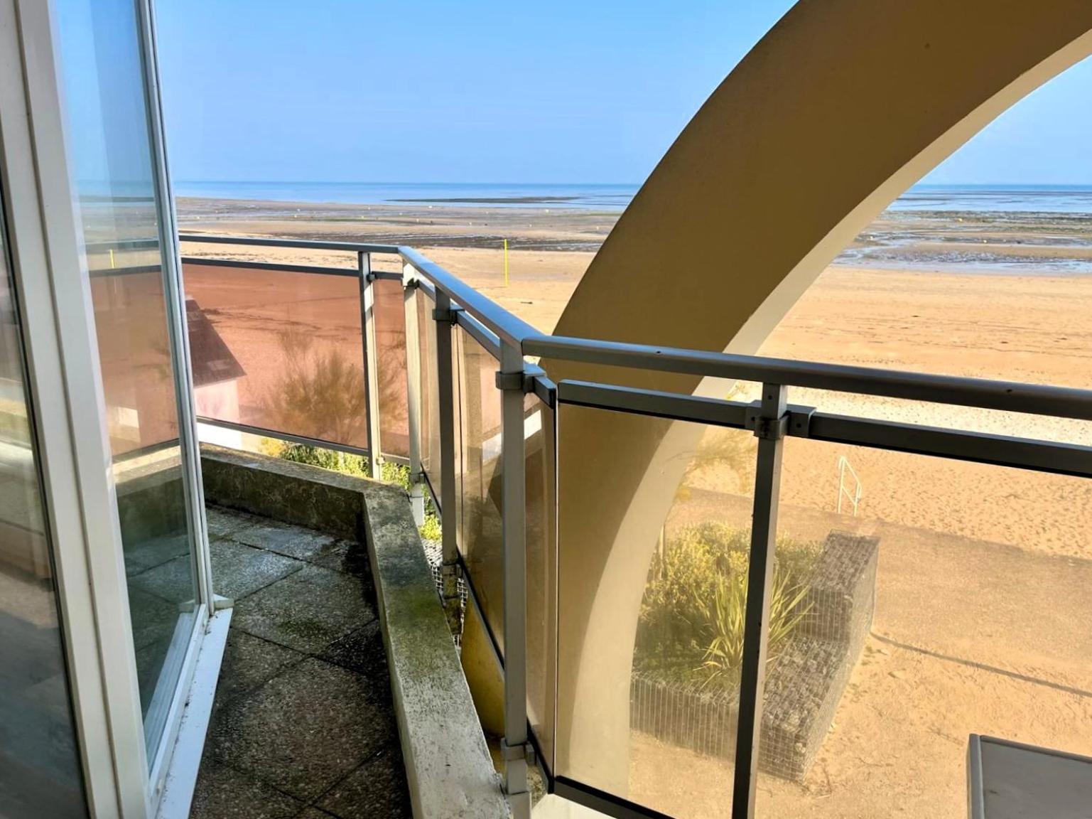 Mettons Les Voiles - Appt Vue Mer Avec Loggia Bernières-sur-Mer Εξωτερικό φωτογραφία
