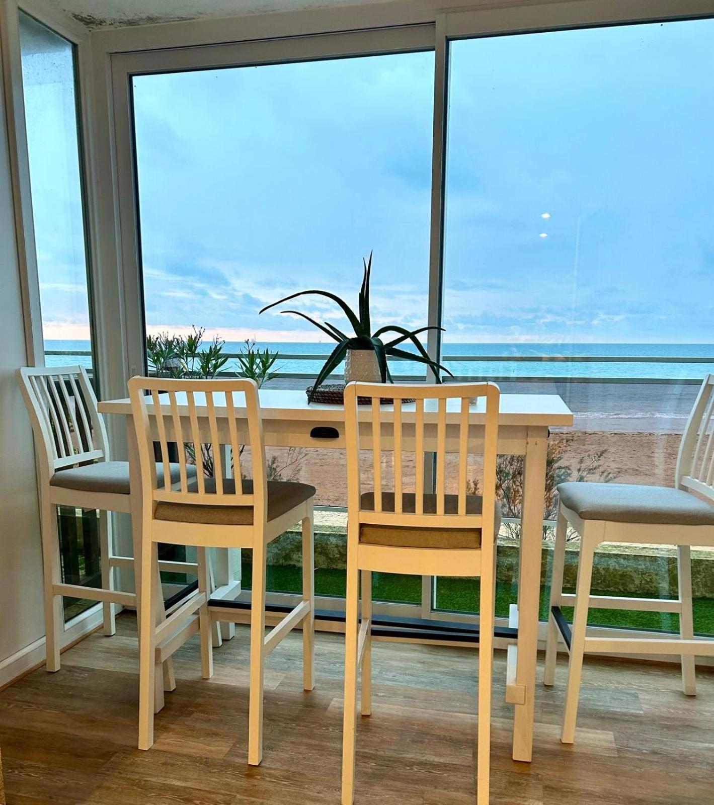 Mettons Les Voiles - Appt Vue Mer Avec Loggia Bernières-sur-Mer Εξωτερικό φωτογραφία